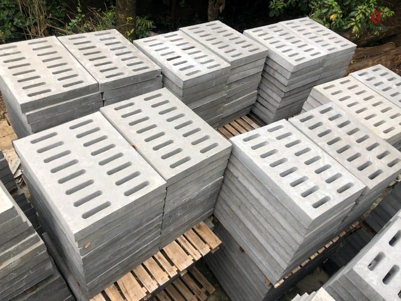 Tấm Chắn Rác Bê Tông Siêu Tính Năng UHPC Bền Đẹp, Giá Rẻ       