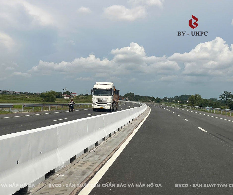 Các tuyến cao tốc và quốc lộ